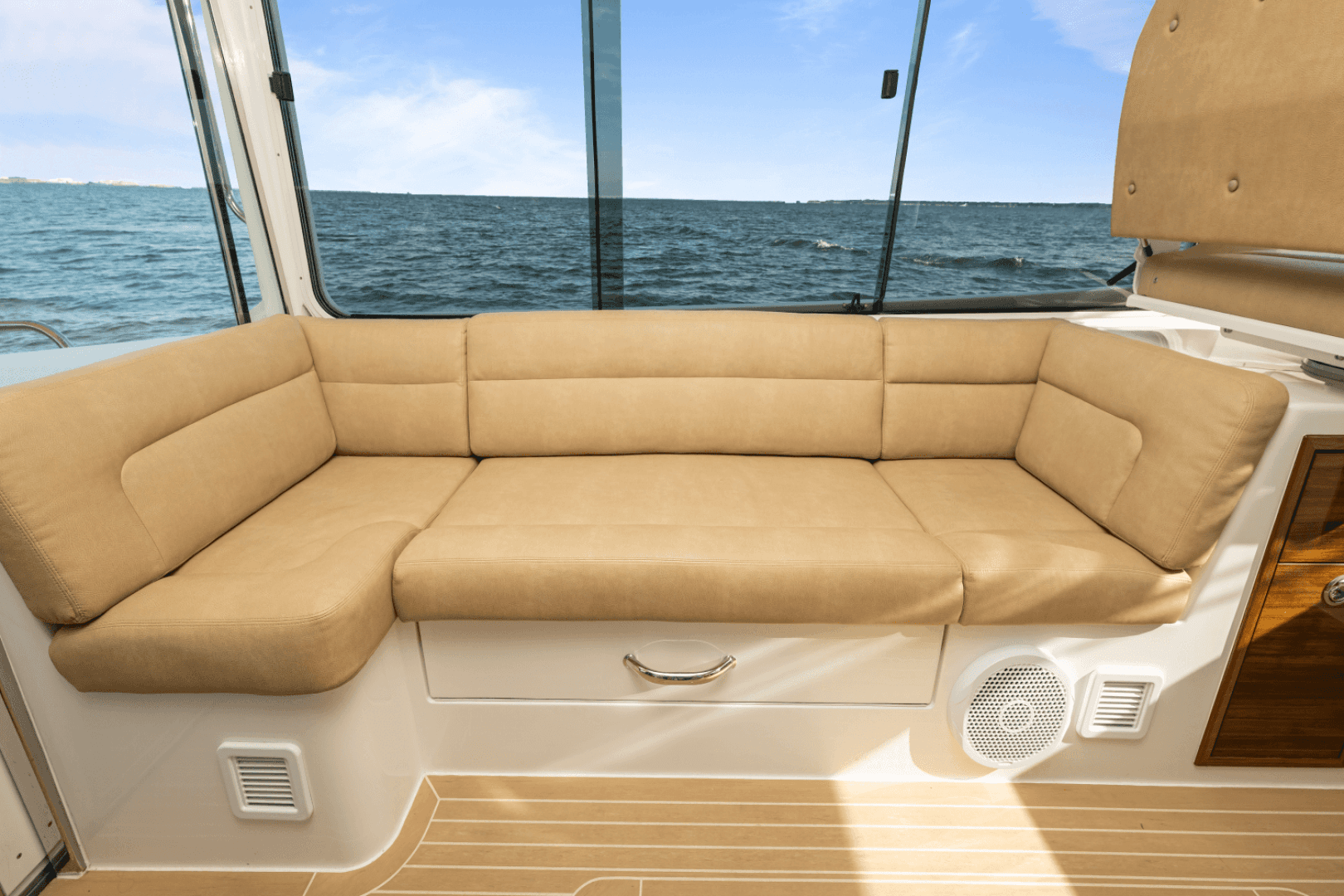 2022 Mjm 53 Z — photo 69