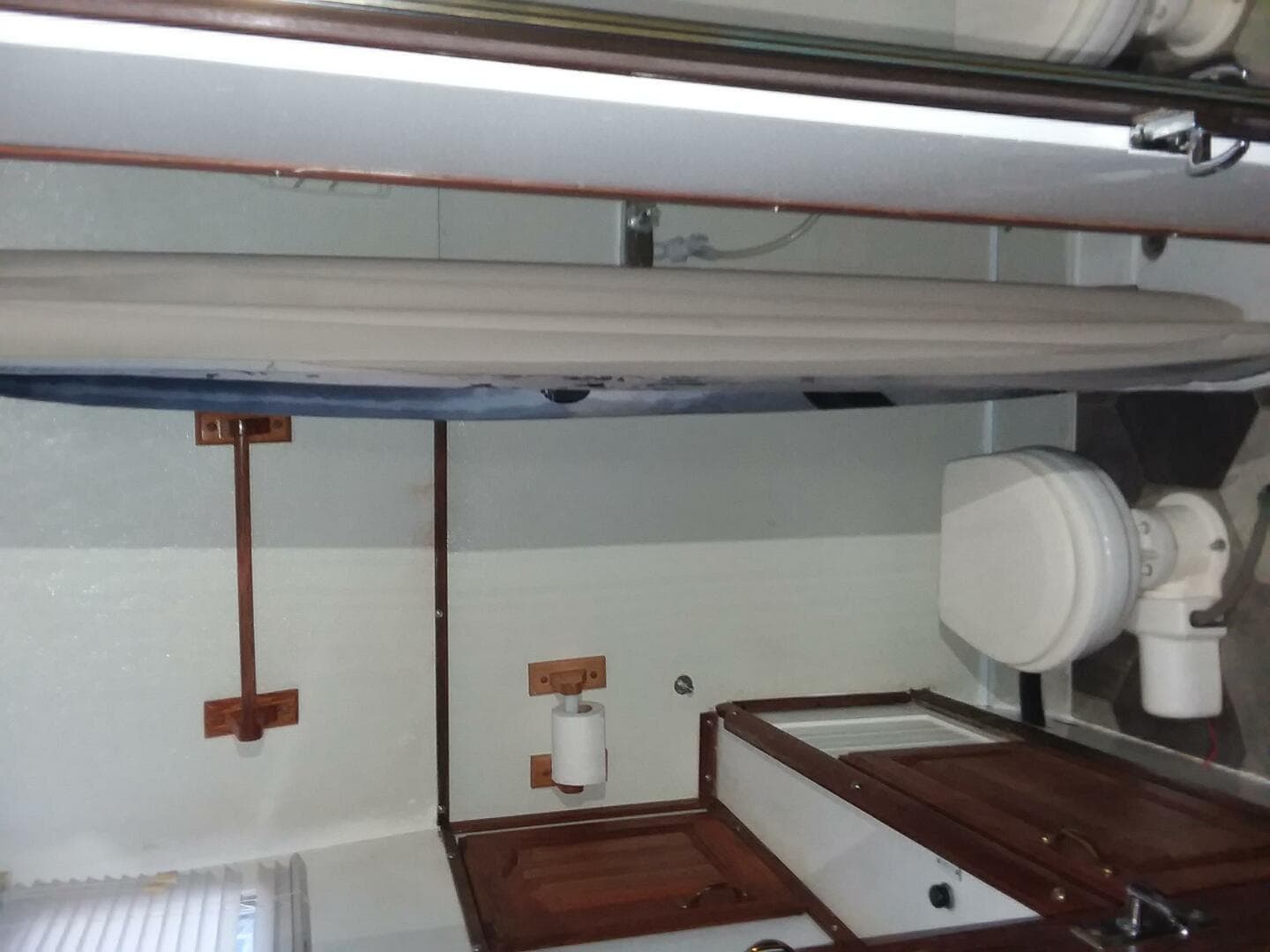 1979 Chris-Craft Catalina 350 — photo 14