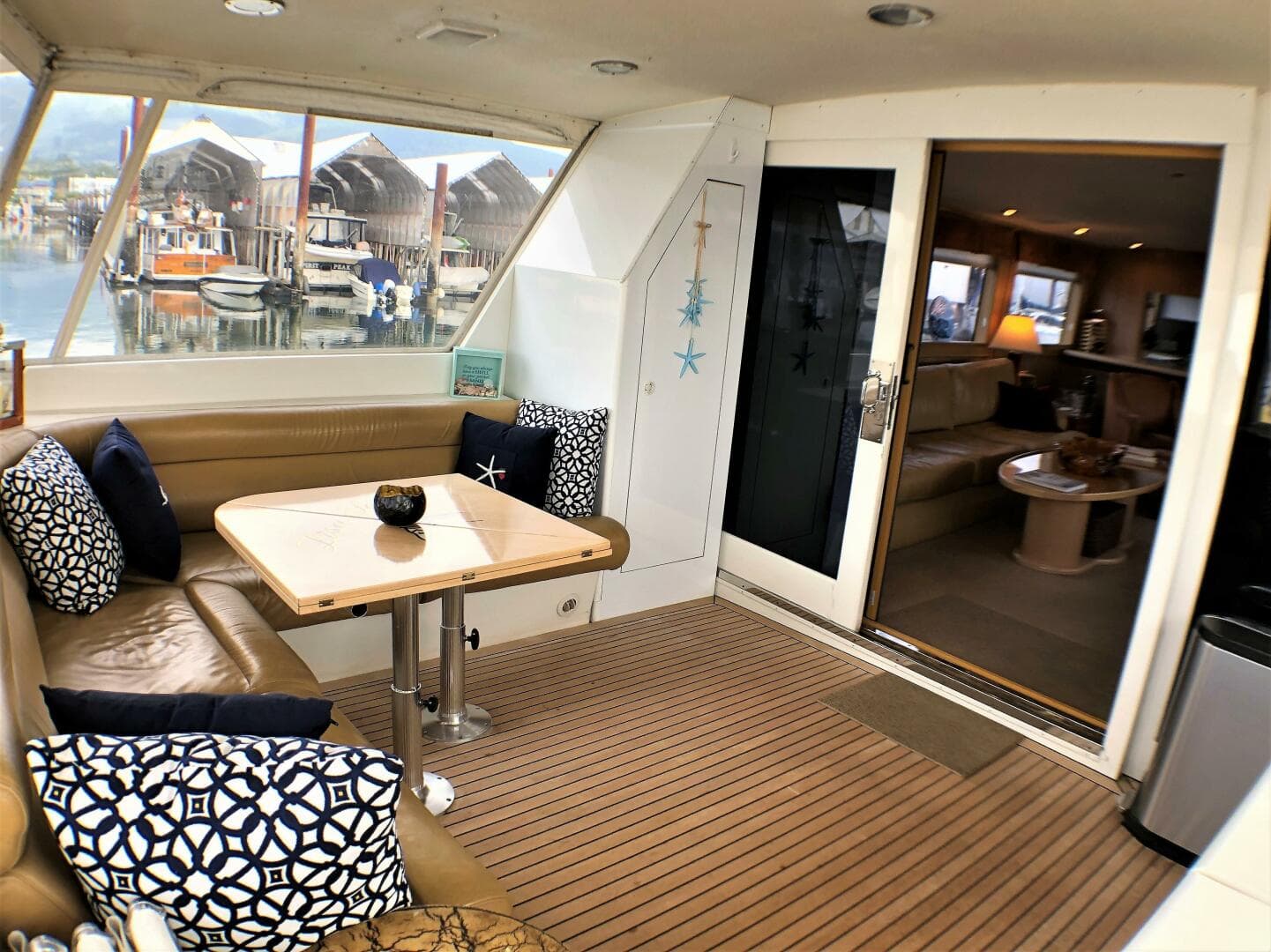 1996 Hatteras — photo 2