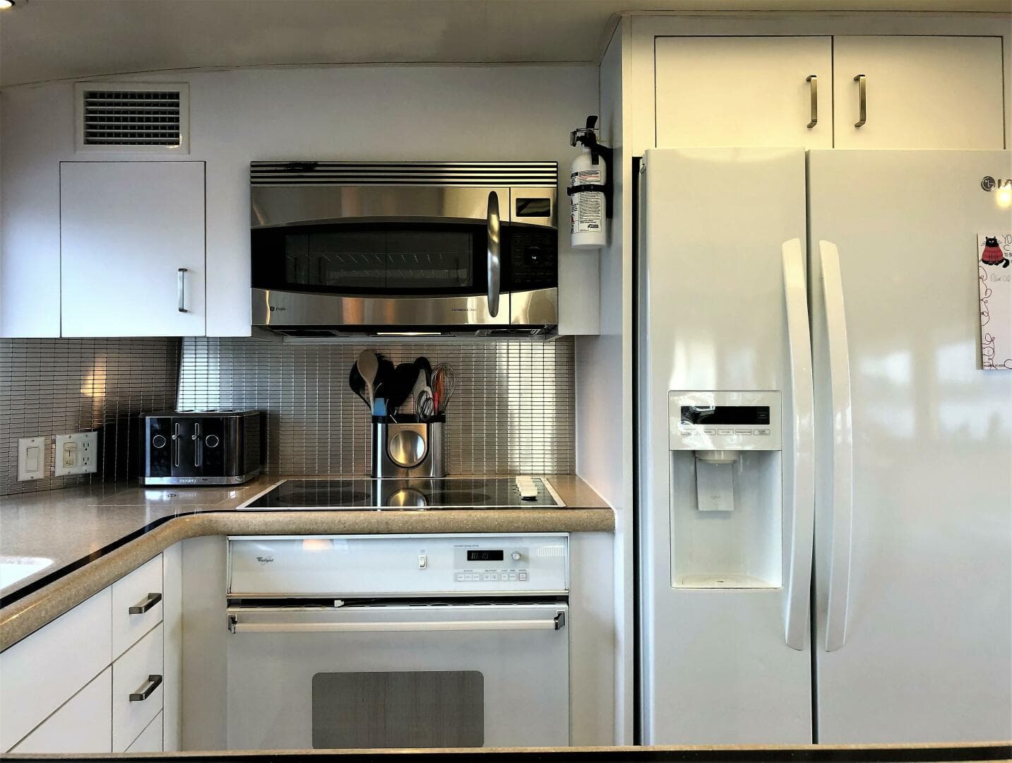 1996 Hatteras — photo 8