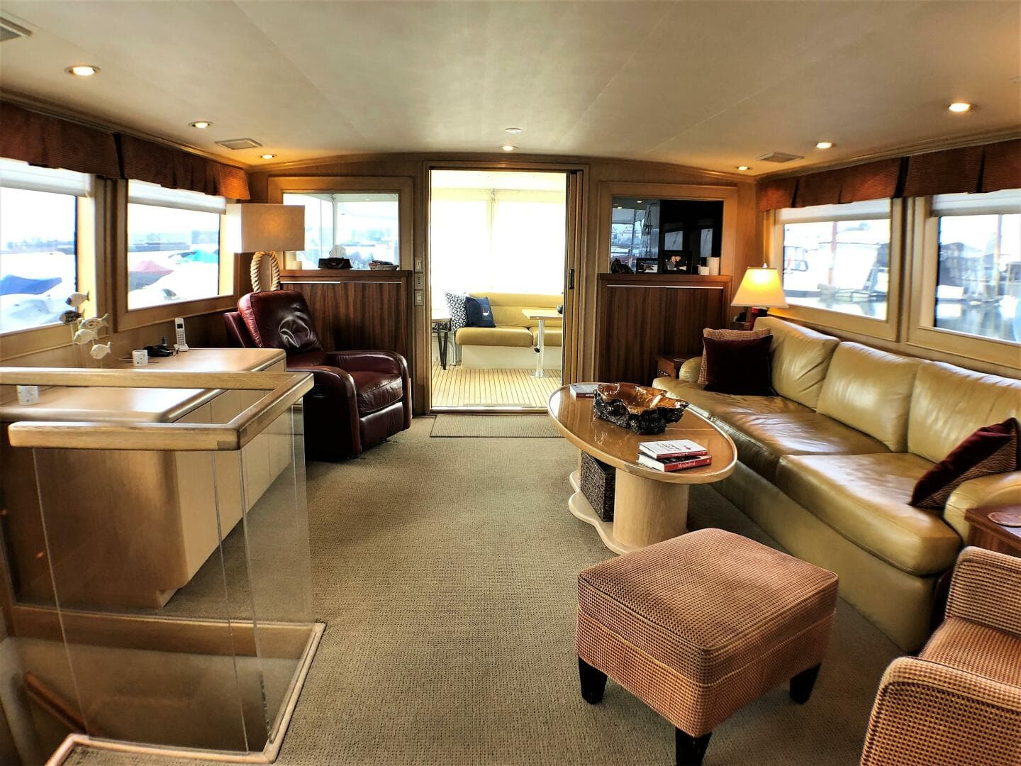 1996 Hatteras — photo 6