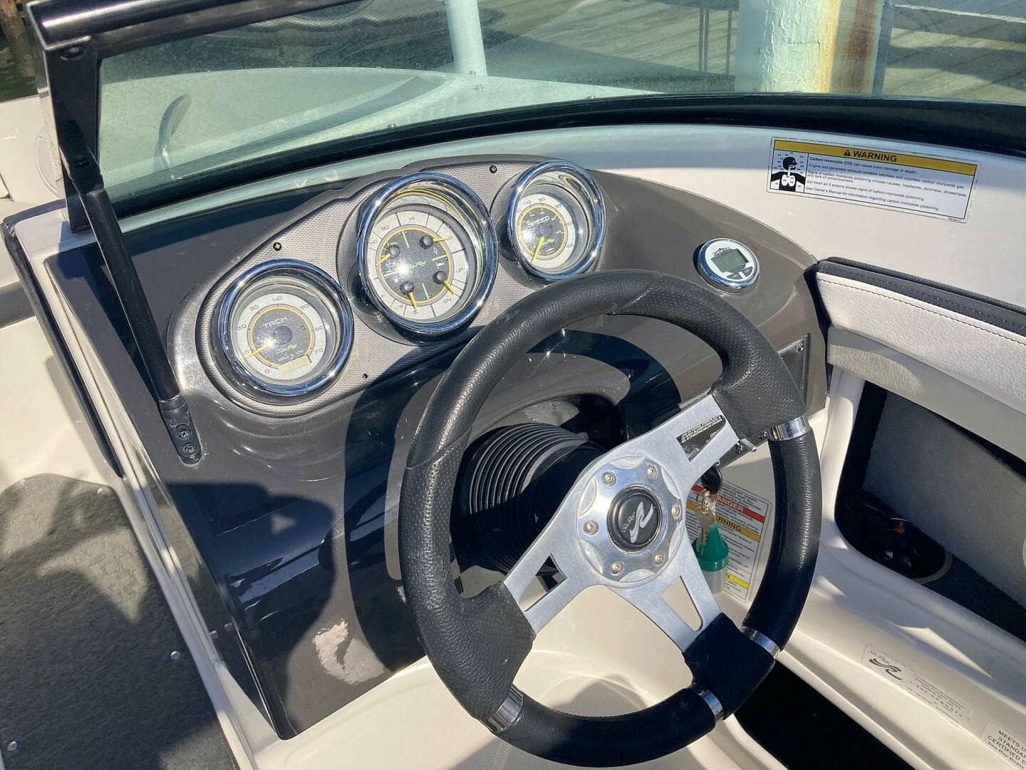 2012 Sea Ray 190 Sport — photo 16