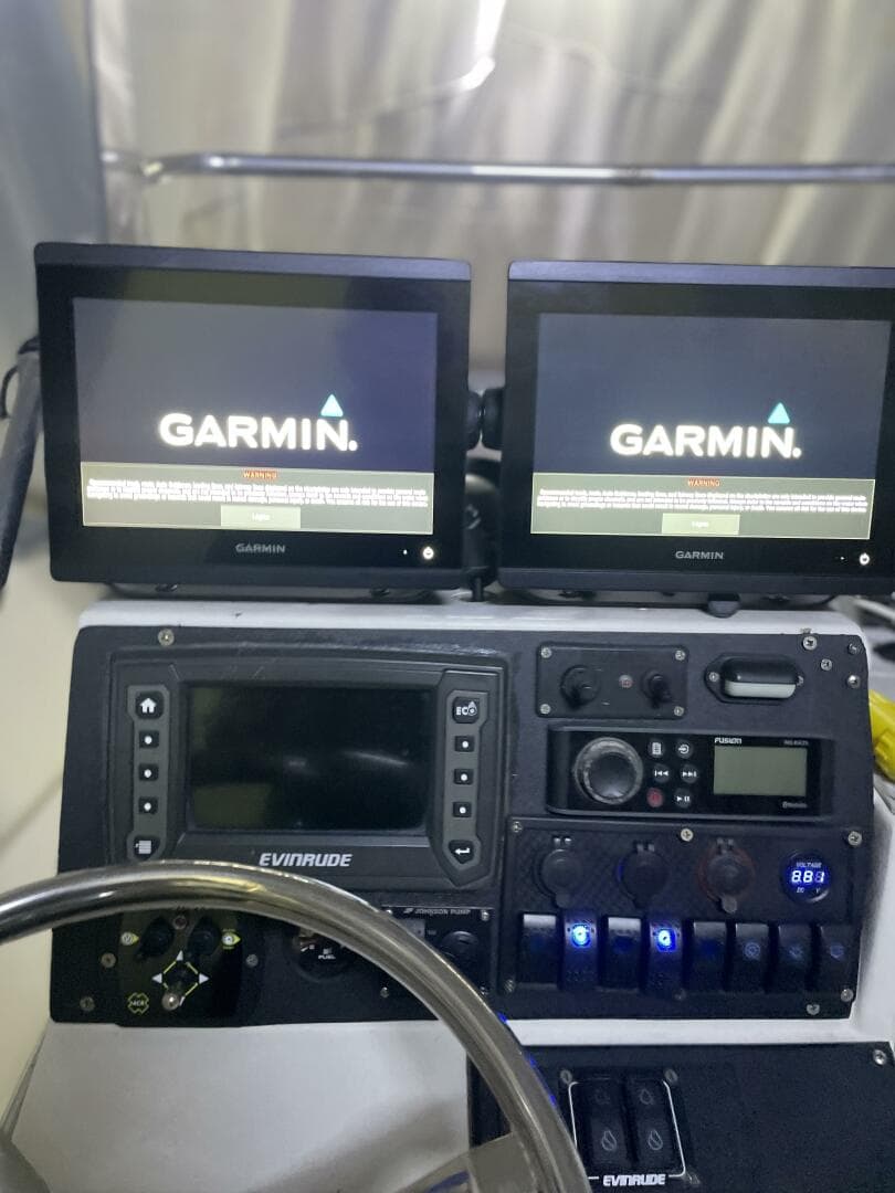 1990 Wellcraft Scarab 30 Cuddy — photo 17