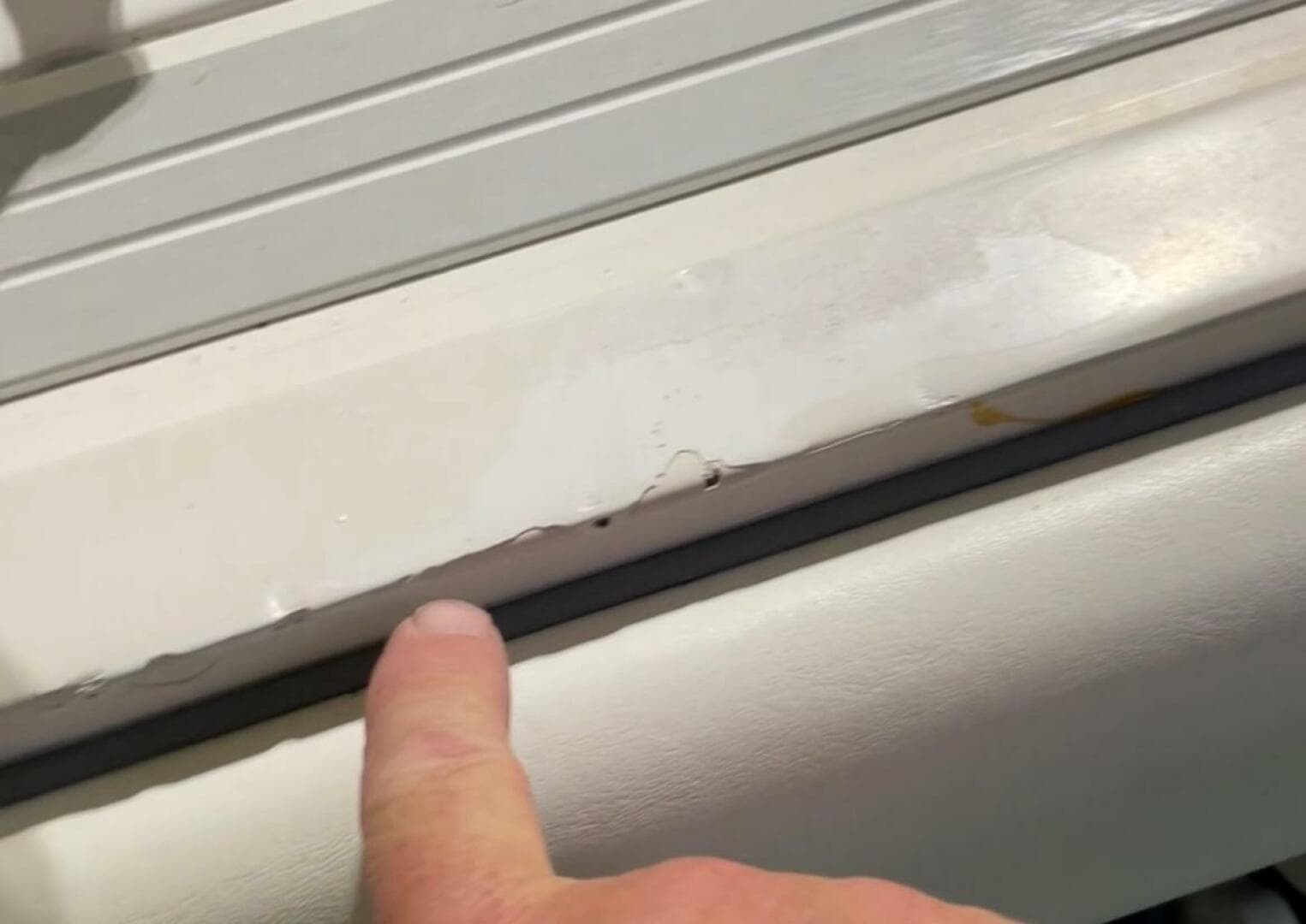 1990 Wellcraft Scarab 30 Cuddy — photo 60