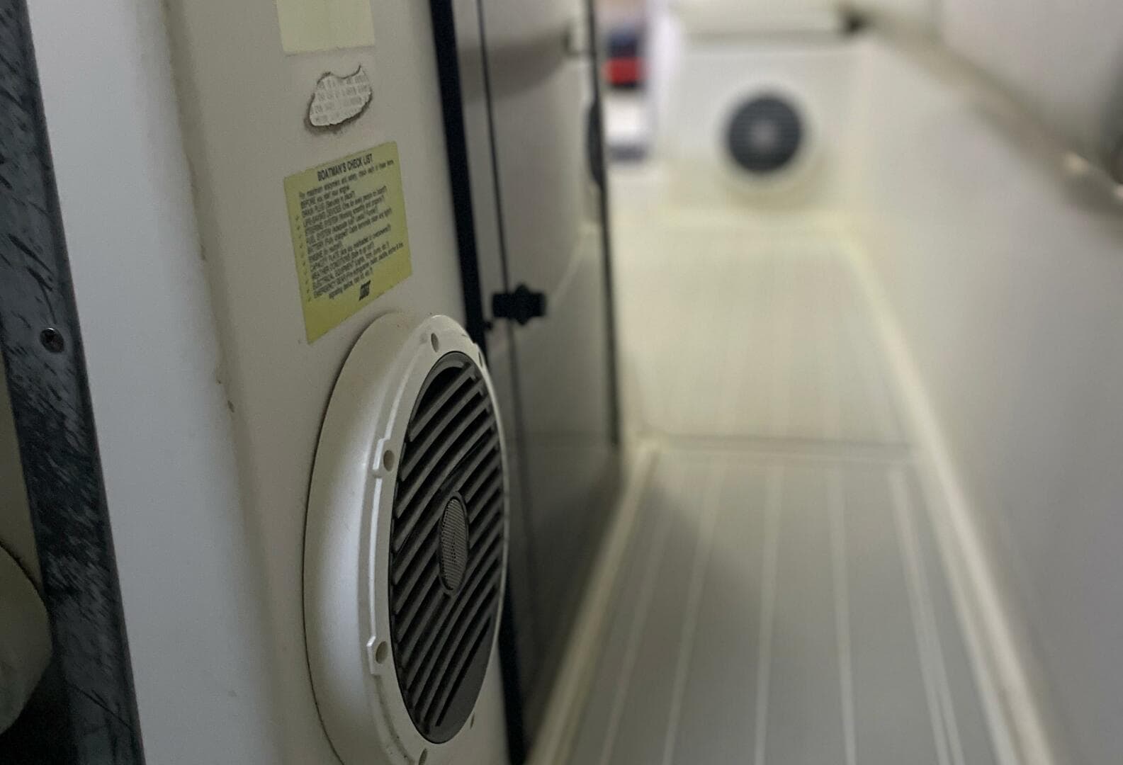 1990 Wellcraft Scarab 30 Cuddy — photo 31