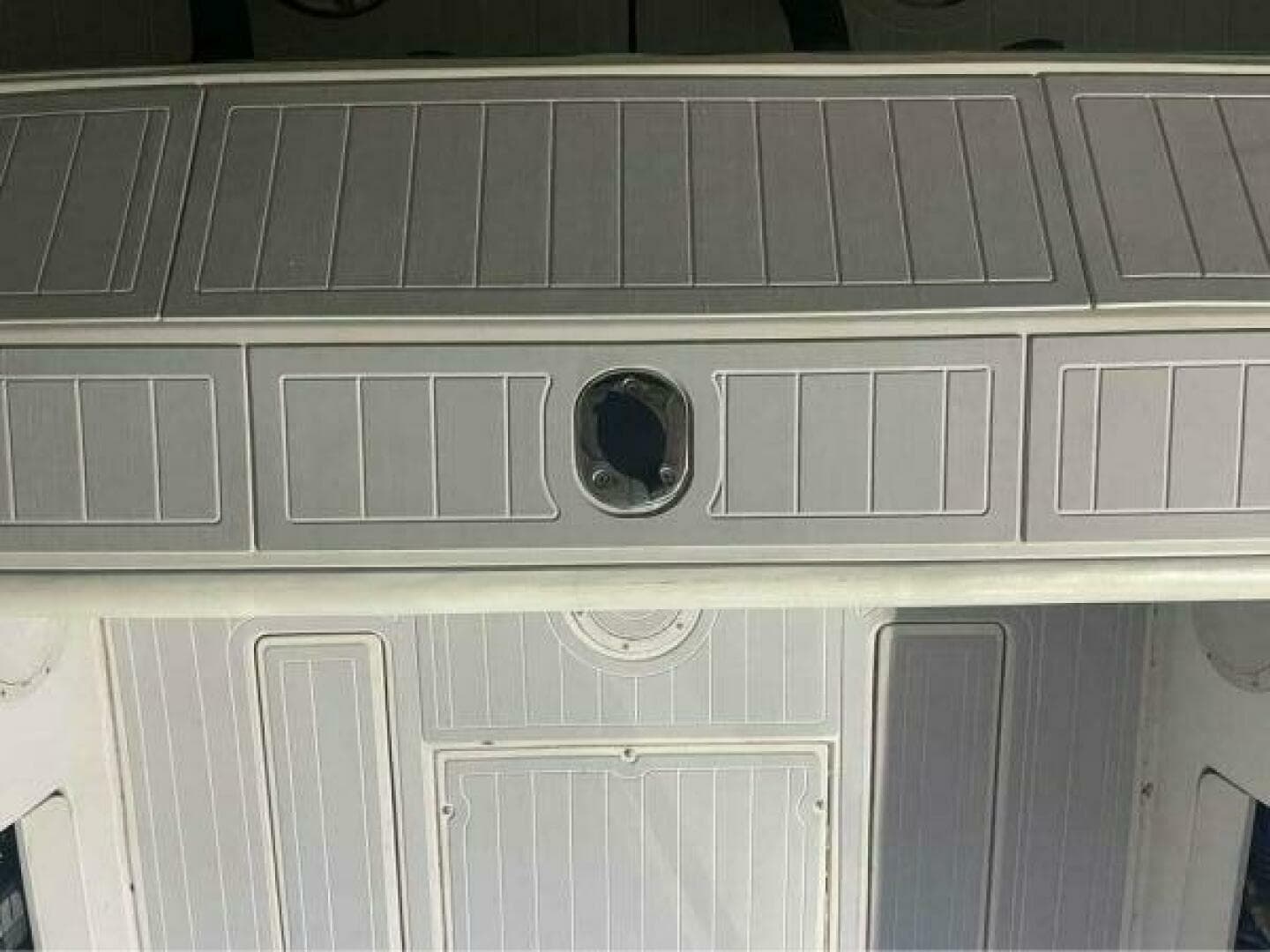 1990 Wellcraft Scarab 30 Cuddy — photo 15