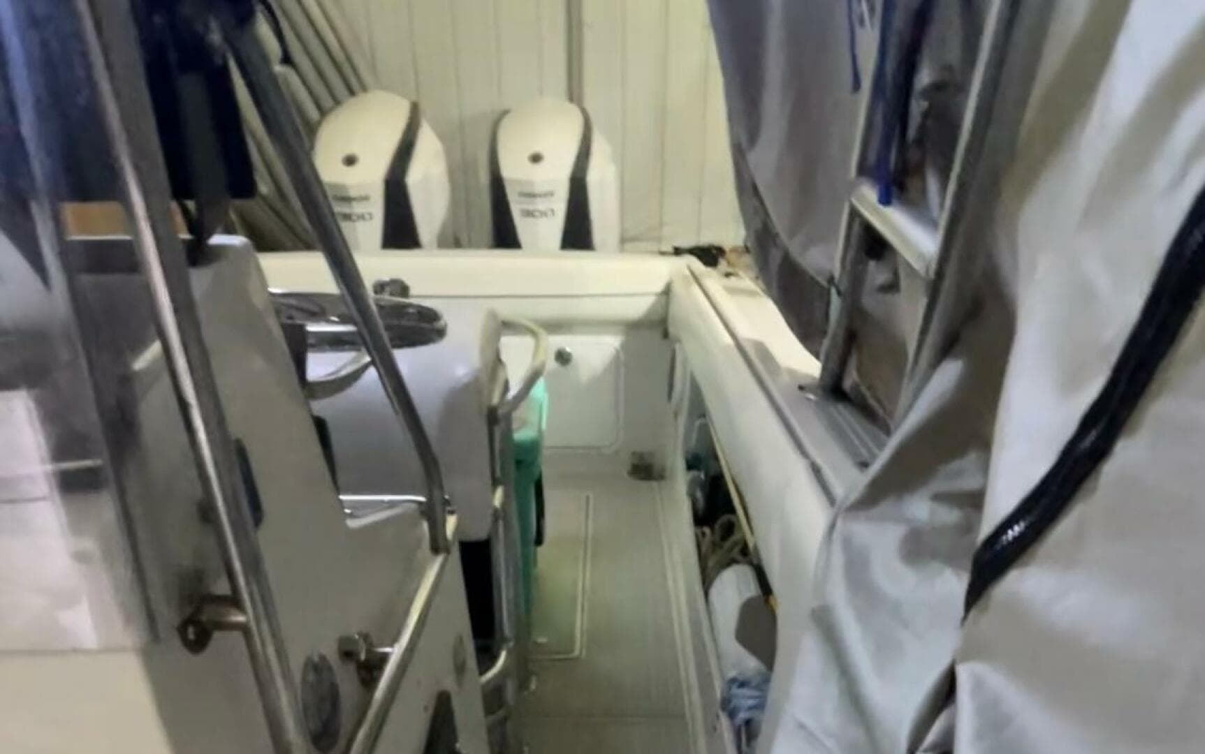 1990 Wellcraft Scarab 30 Cuddy — photo 43