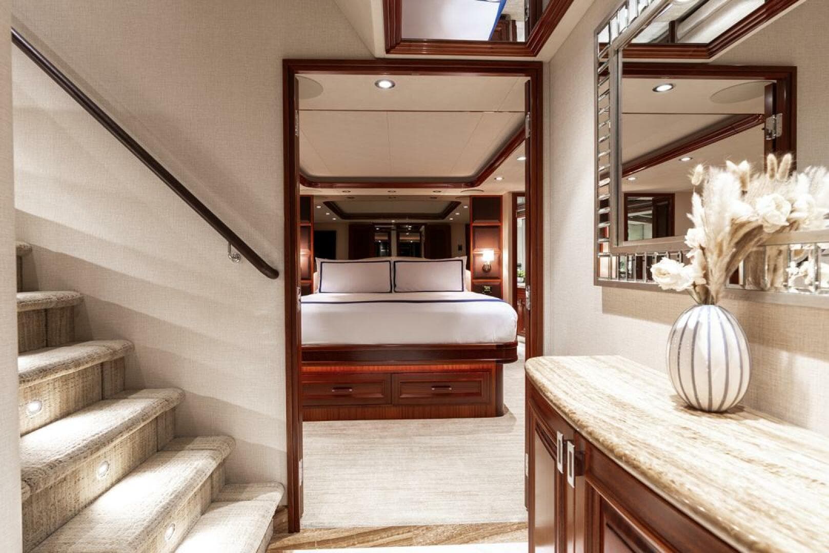 2012 Westport 112 — photo 38