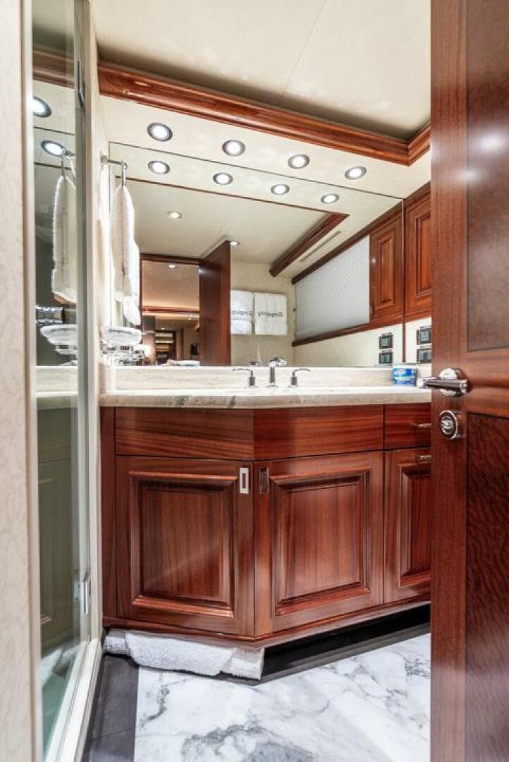 2012 Westport 112 — photo 49