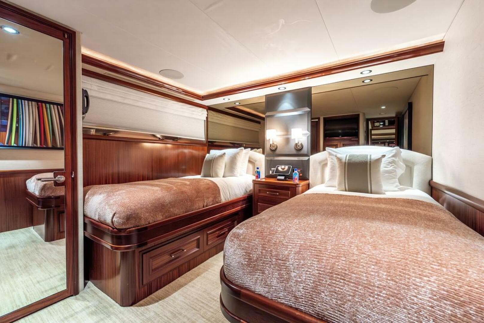 2012 Westport 112 — photo 48