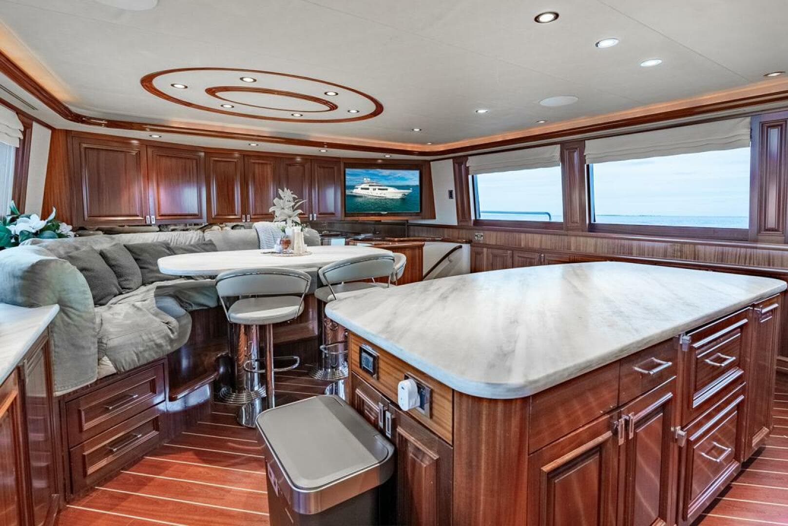 2012 Westport 112 — photo 30