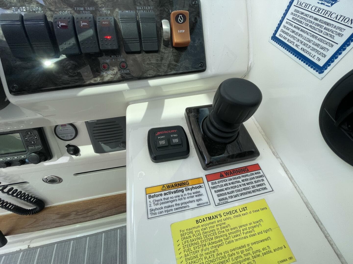 2010 Sea Ray 450 Sundancer — photo 57