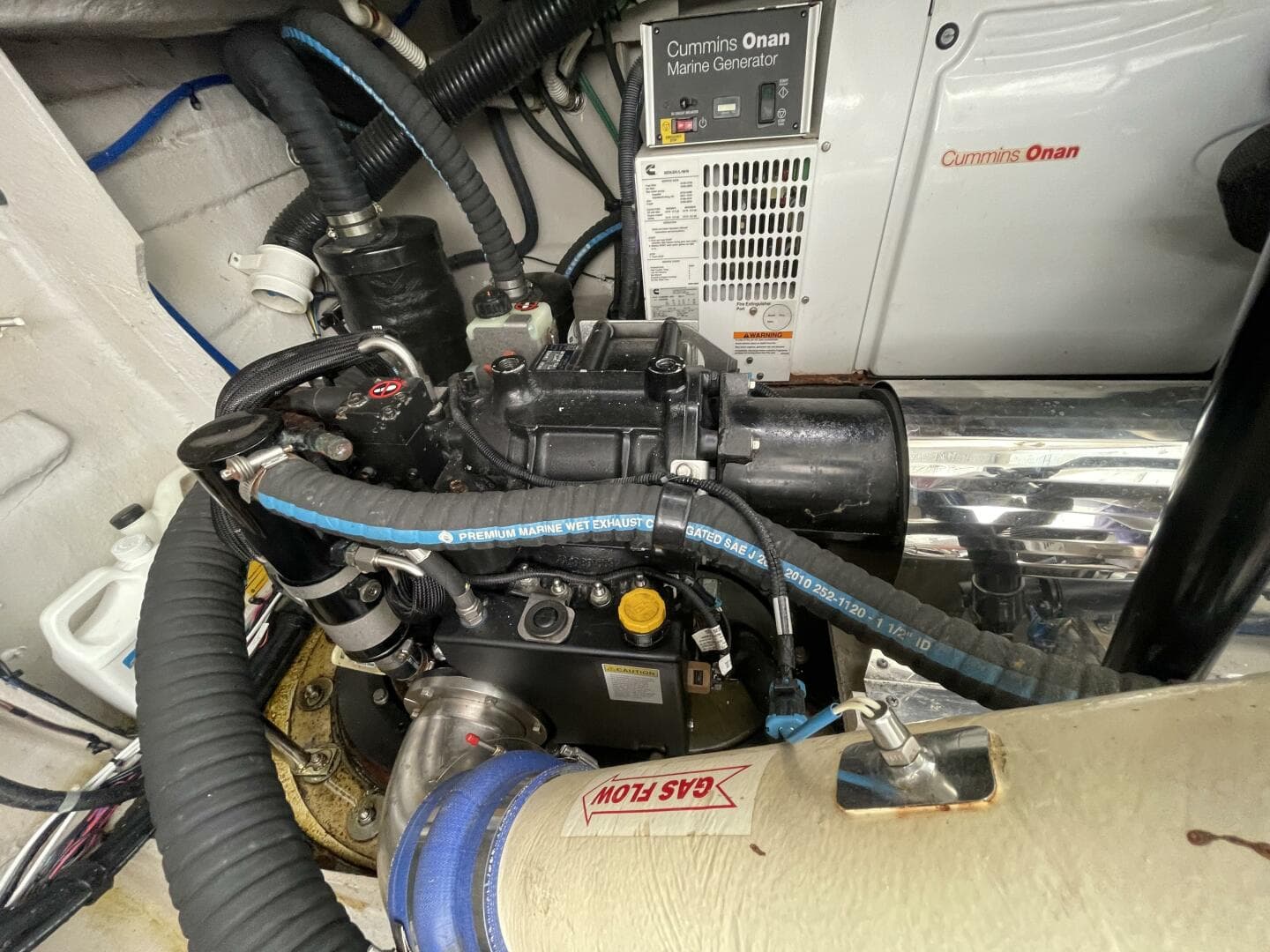 2010 Sea Ray 450 Sundancer — photo 39