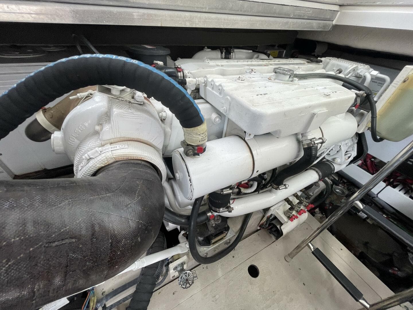 2010 Sea Ray 450 Sundancer — photo 37