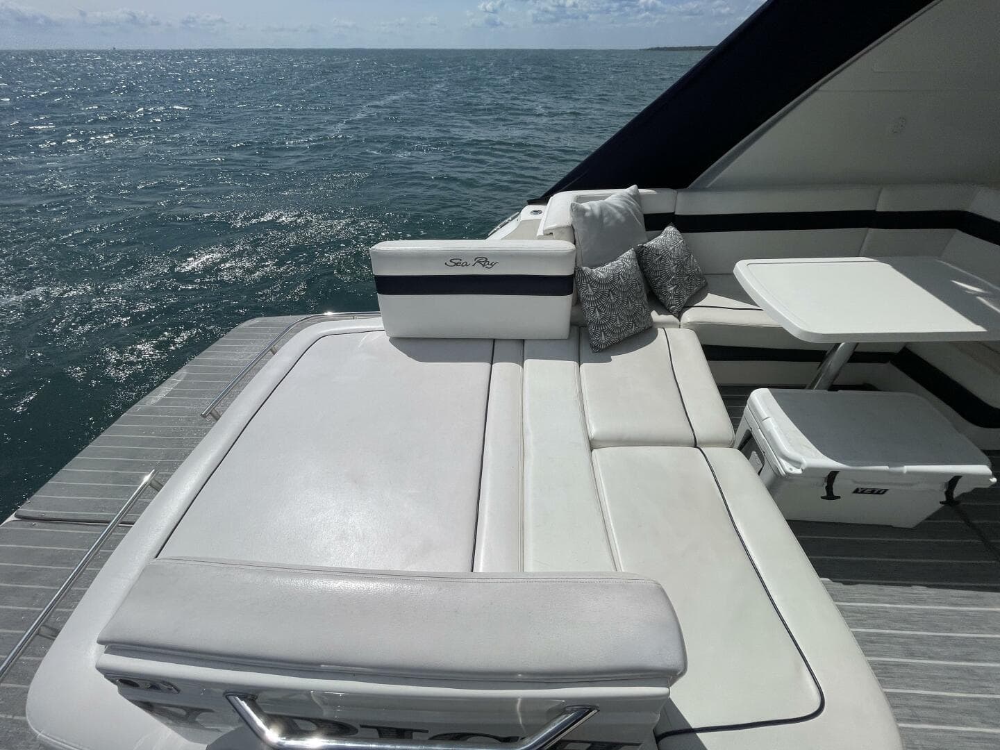 2010 Sea Ray 450 Sundancer — photo 22