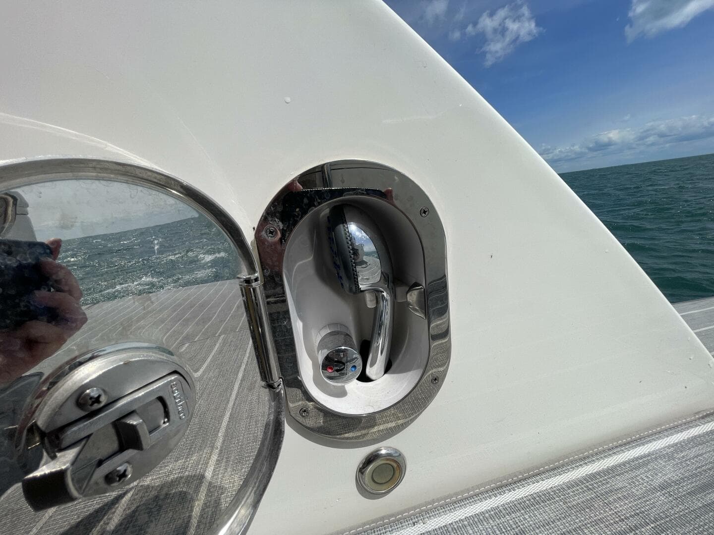 2010 Sea Ray 450 Sundancer — photo 20