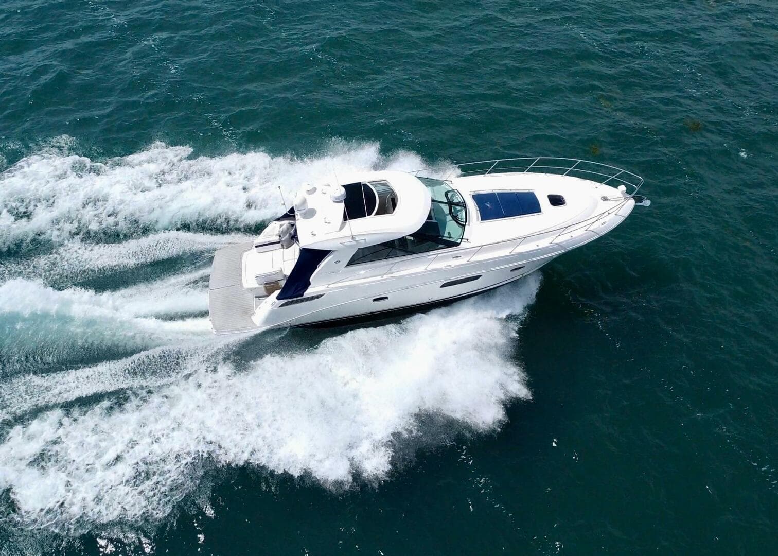 2010 Sea Ray 450 Sundancer — photo 8