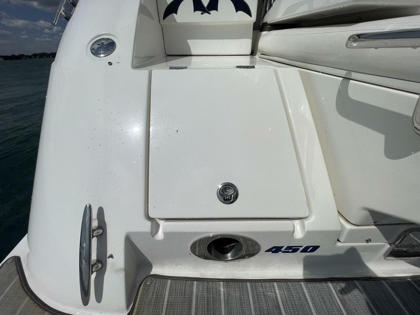 2010 Sea Ray 450 Sundancer — photo 17