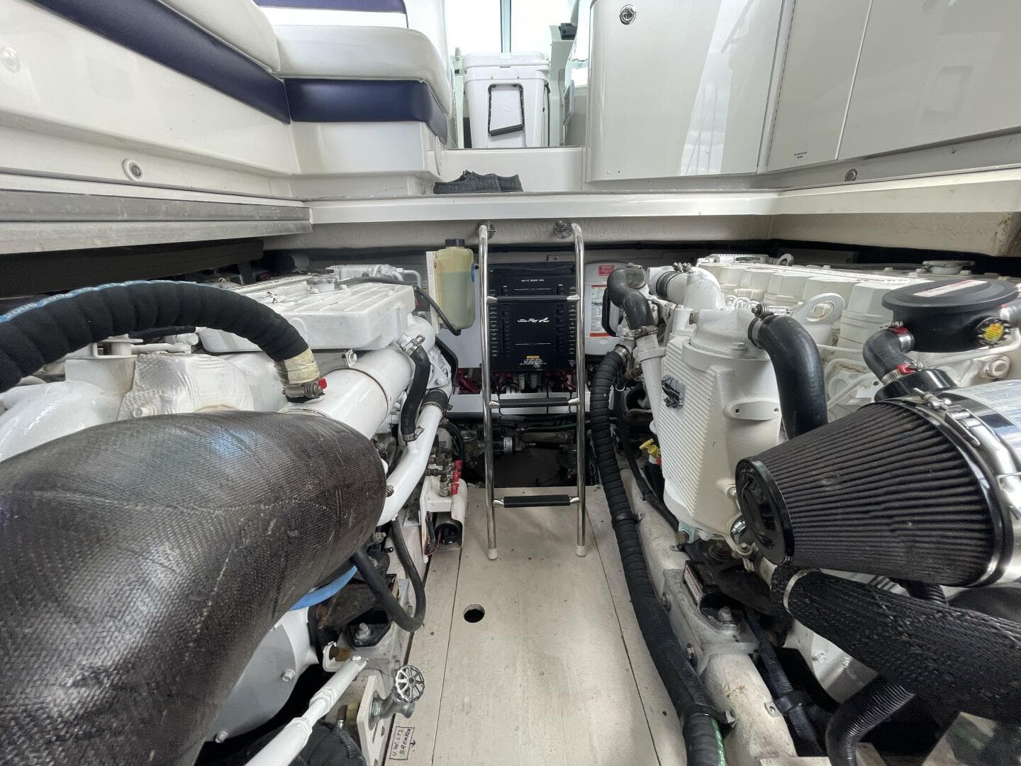 2010 Sea Ray 450 Sundancer — photo 34