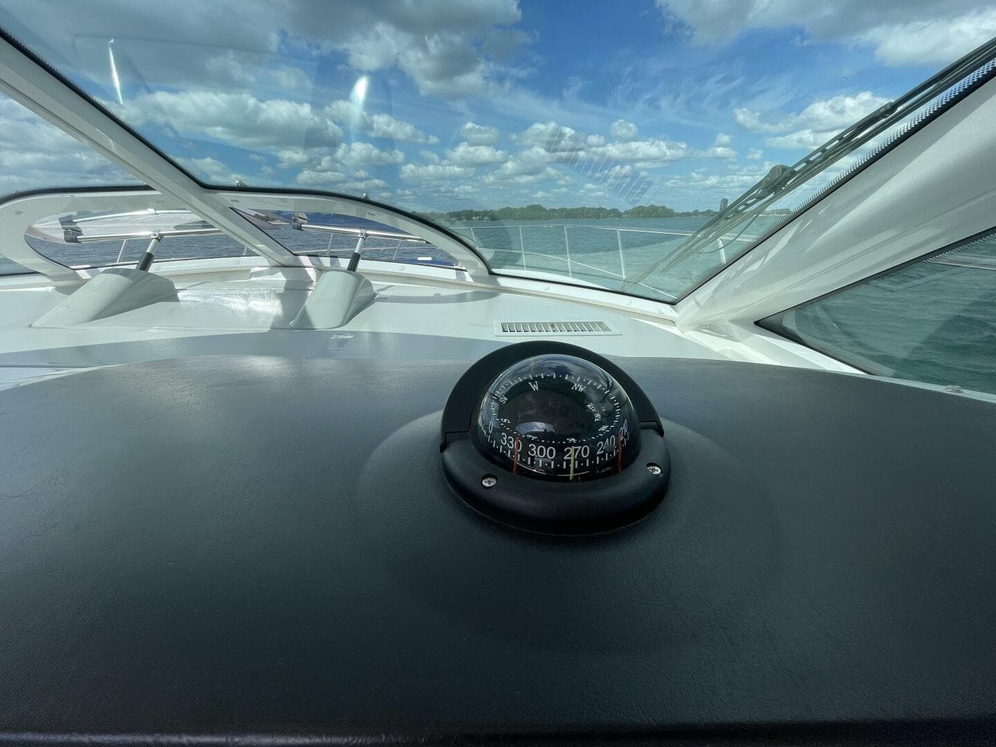 2010 Sea Ray 450 Sundancer — photo 60