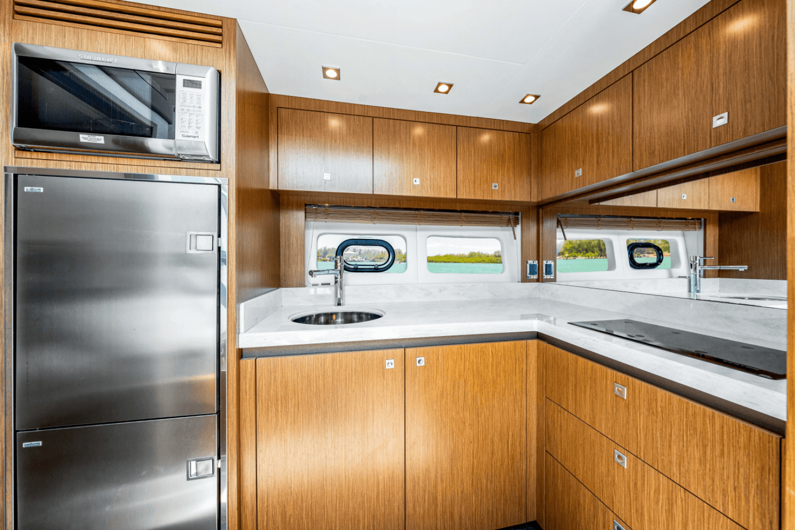 2017 Sea Ray 510 Sundancer — photo 68