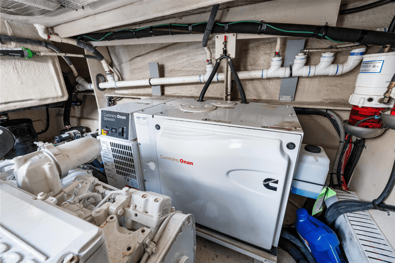 2017 Sea Ray 510 Sundancer — photo 82