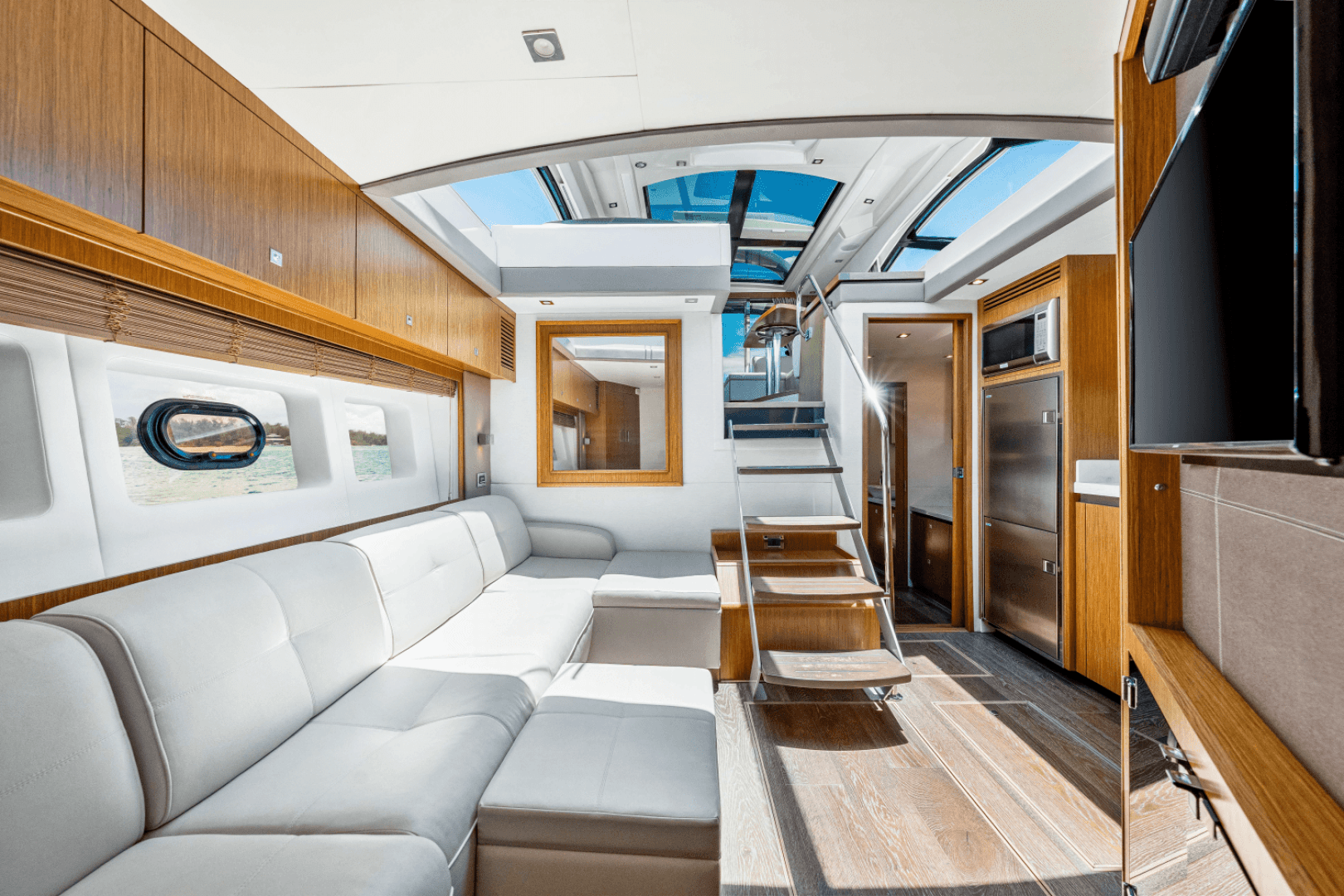 2017 Sea Ray 510 Sundancer — photo 66