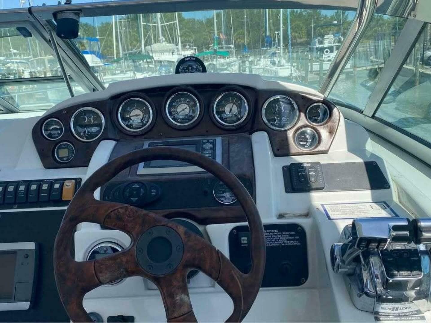 2006 Crownline 340 Cr — photo 8