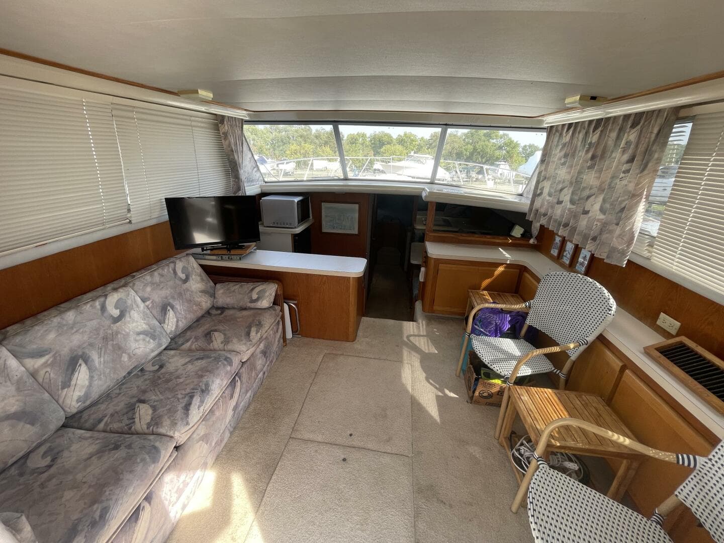 1989 Silverton 37 Convertible — photo 22