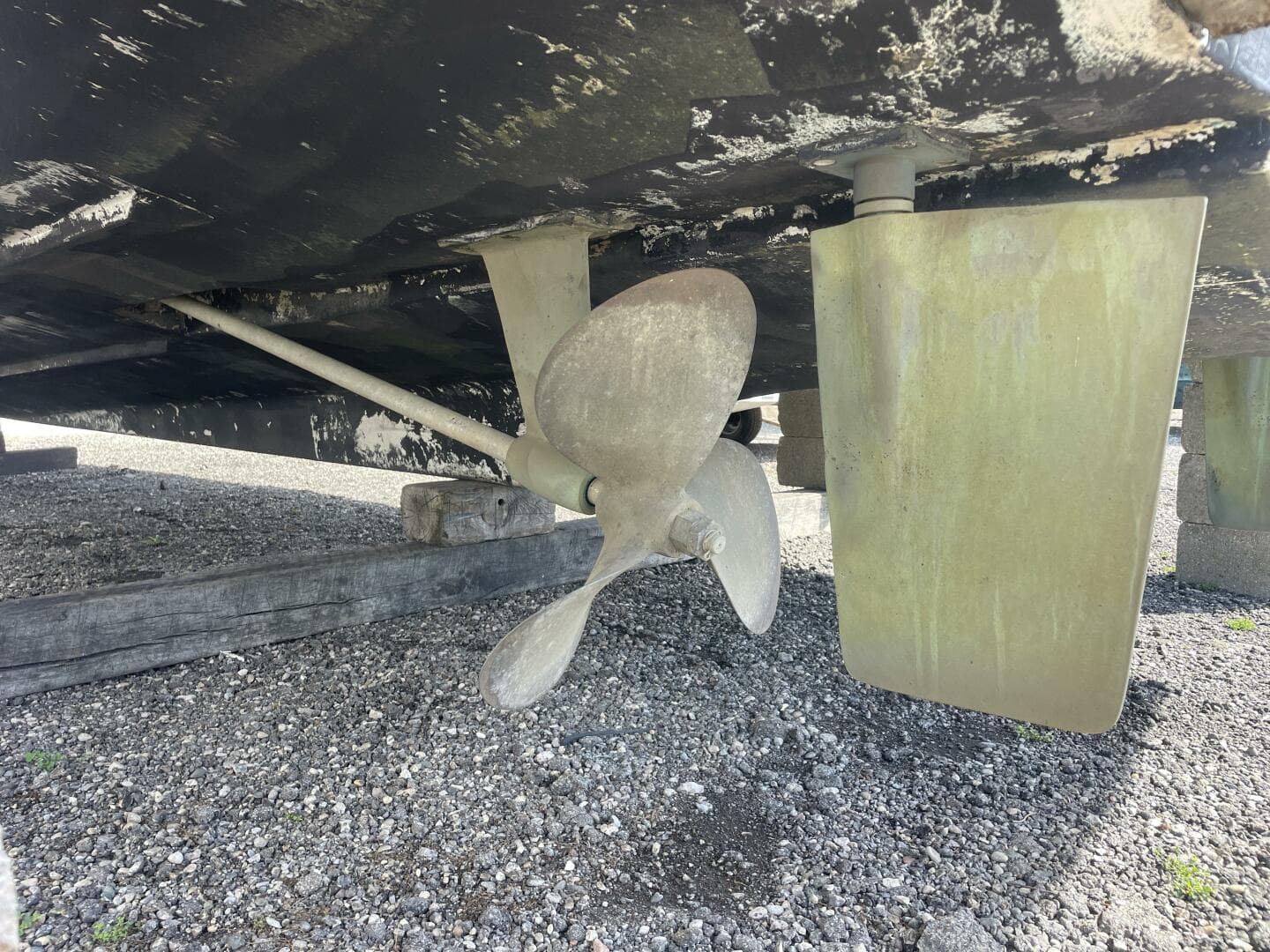 1989 Silverton 37 Convertible — photo 9