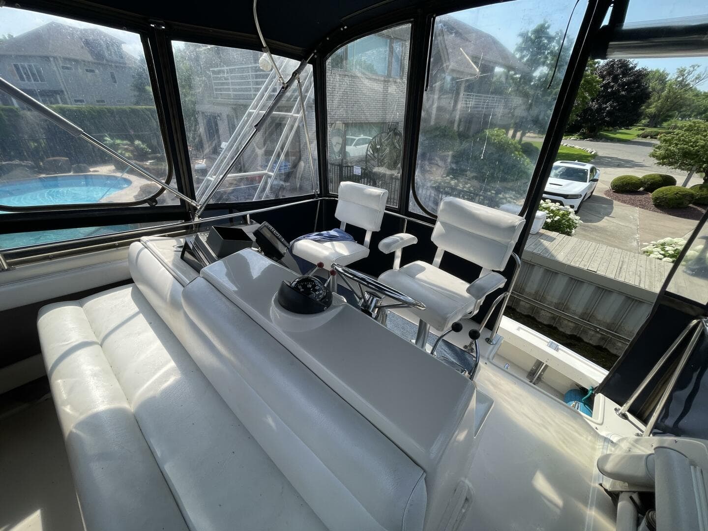 1989 Silverton 37 Convertible — photo 21