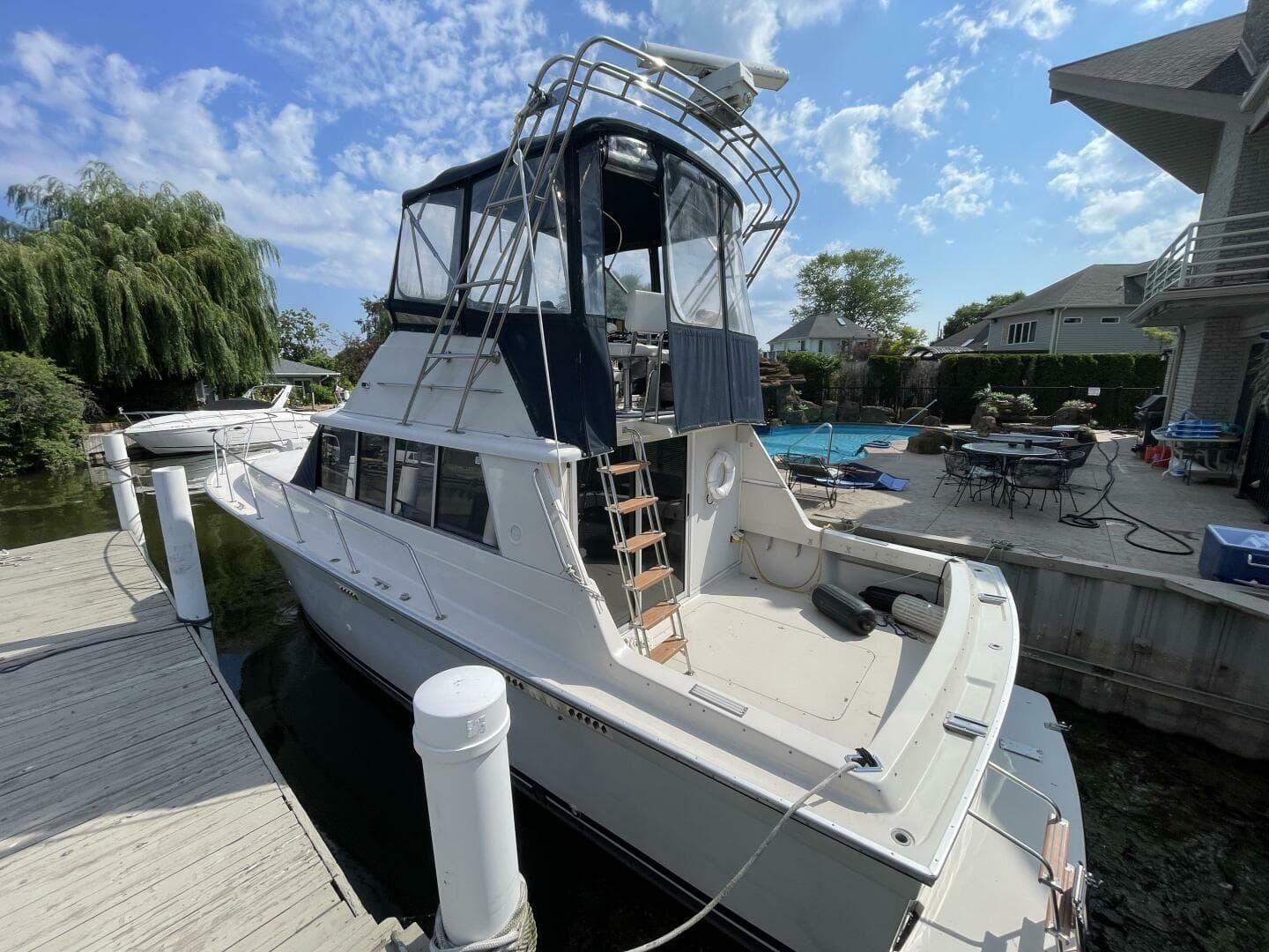 1989 Silverton 37 Convertible — photo 5