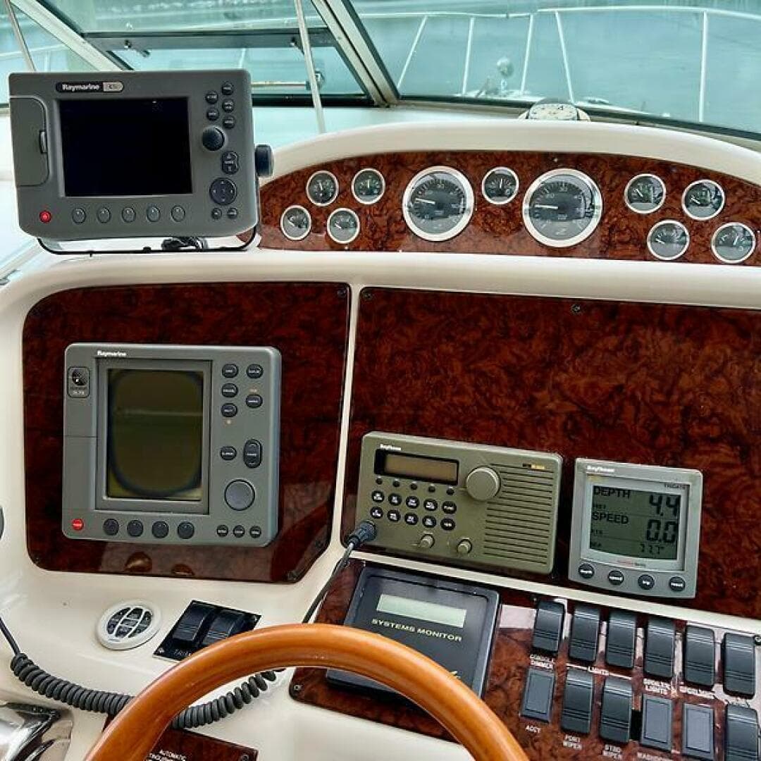 2001 Sea Ray 340 Amberjack — photo 22