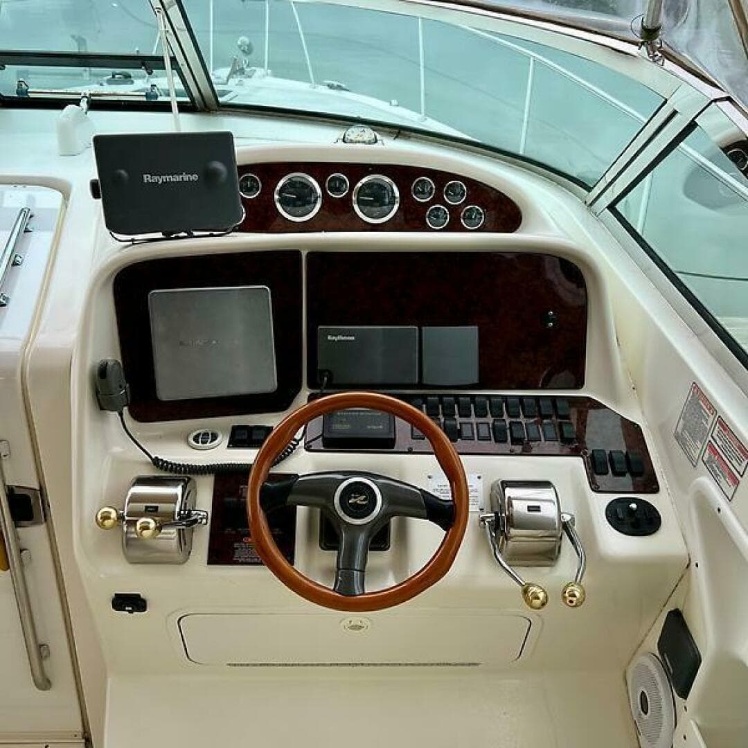 2001 Sea Ray 340 Amberjack — photo 21