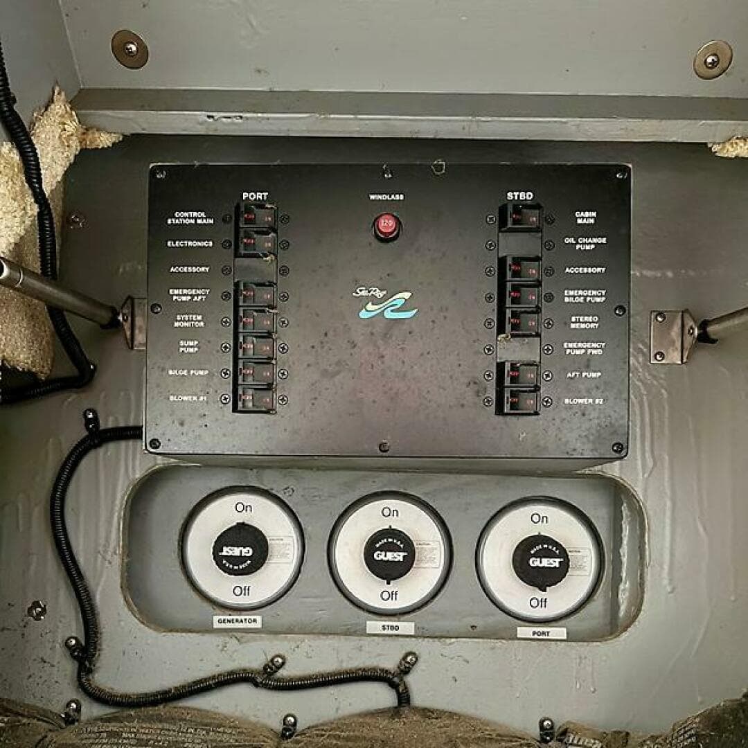 2001 Sea Ray 340 Amberjack — photo 47