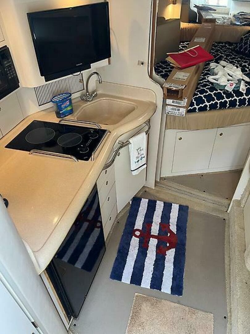 2001 Sea Ray 340 Amberjack — photo 36