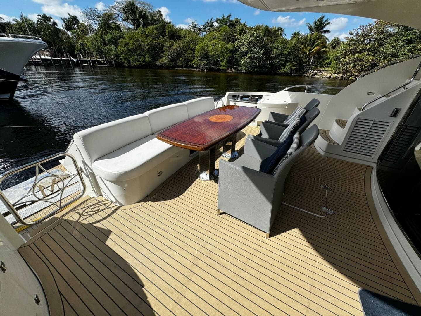 2006 Marquis 65 — photo 19