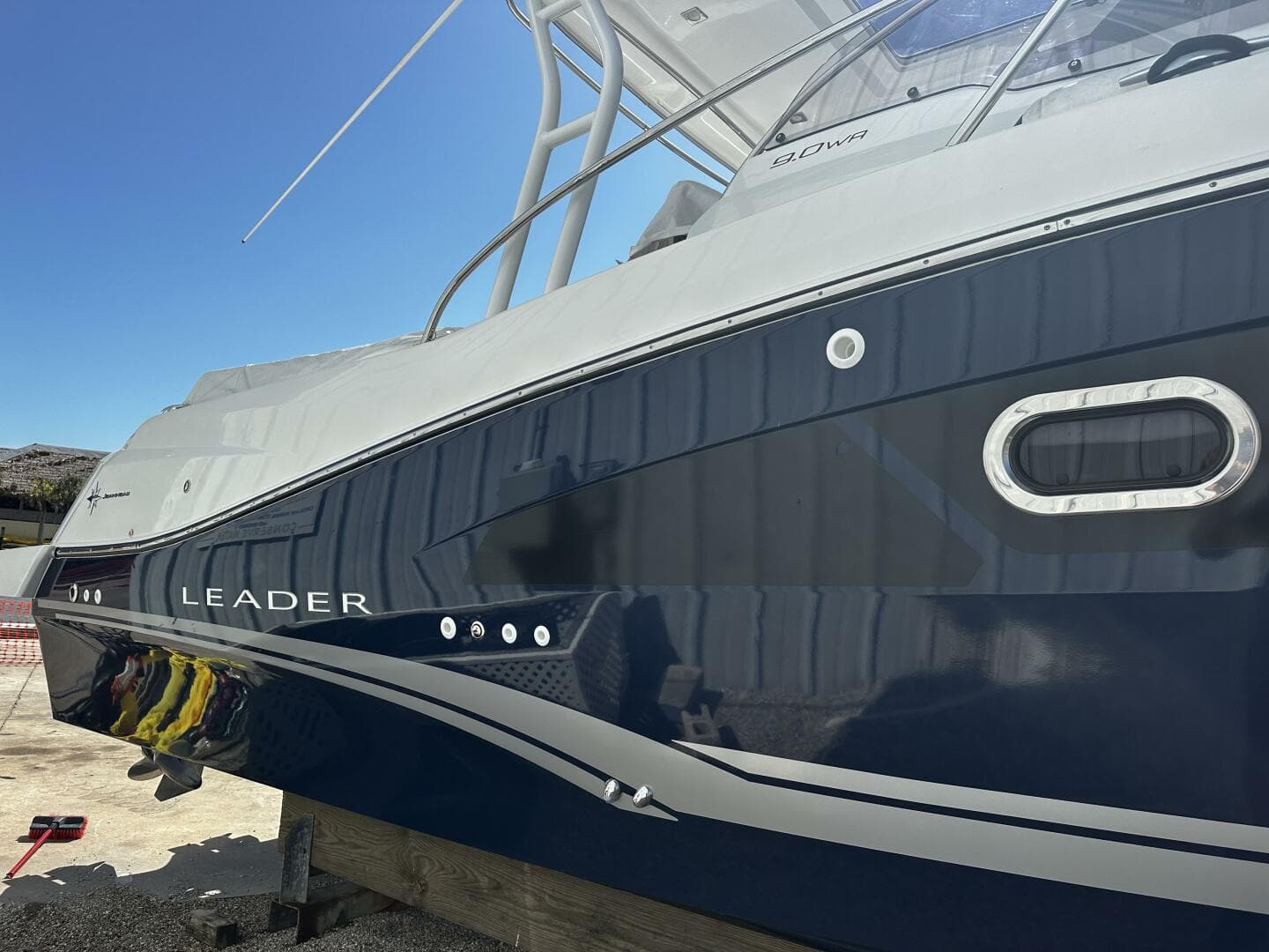 2024 Jeanneau 9.0 Leader — photo 3