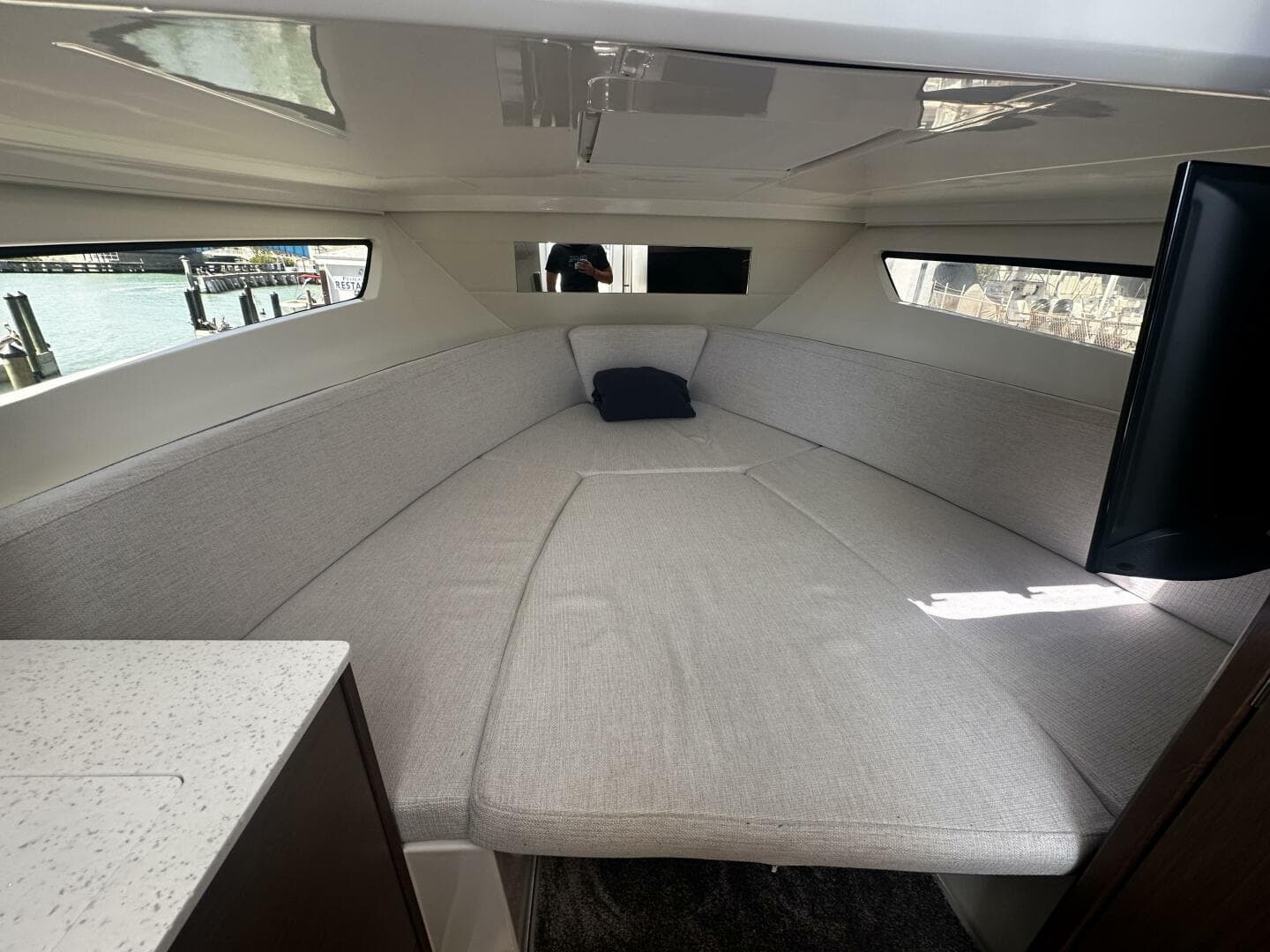 2024 Jeanneau 9.0 Leader — photo 5