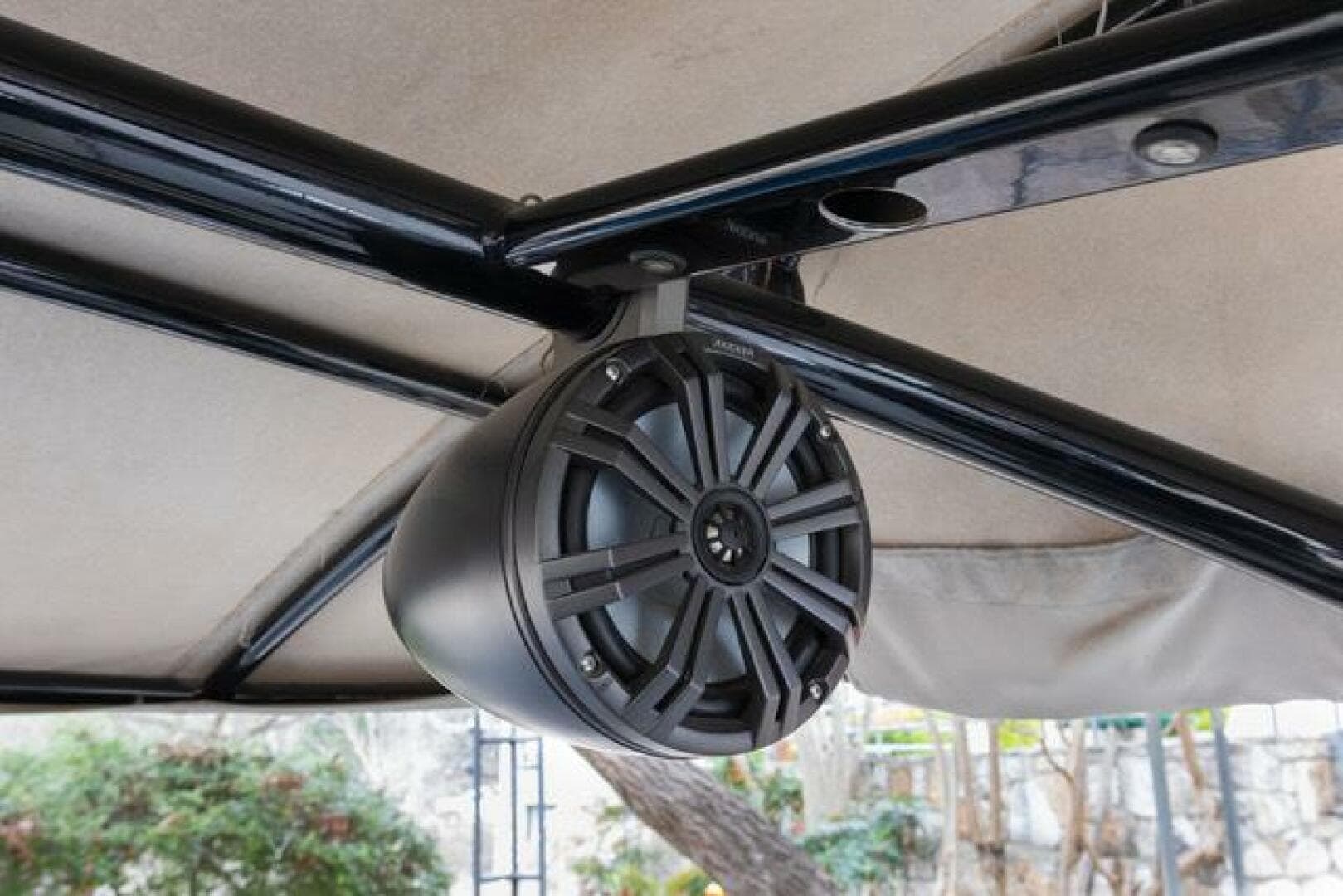 2016 Yamaha Boats 242 Limited E-Series — photo 23