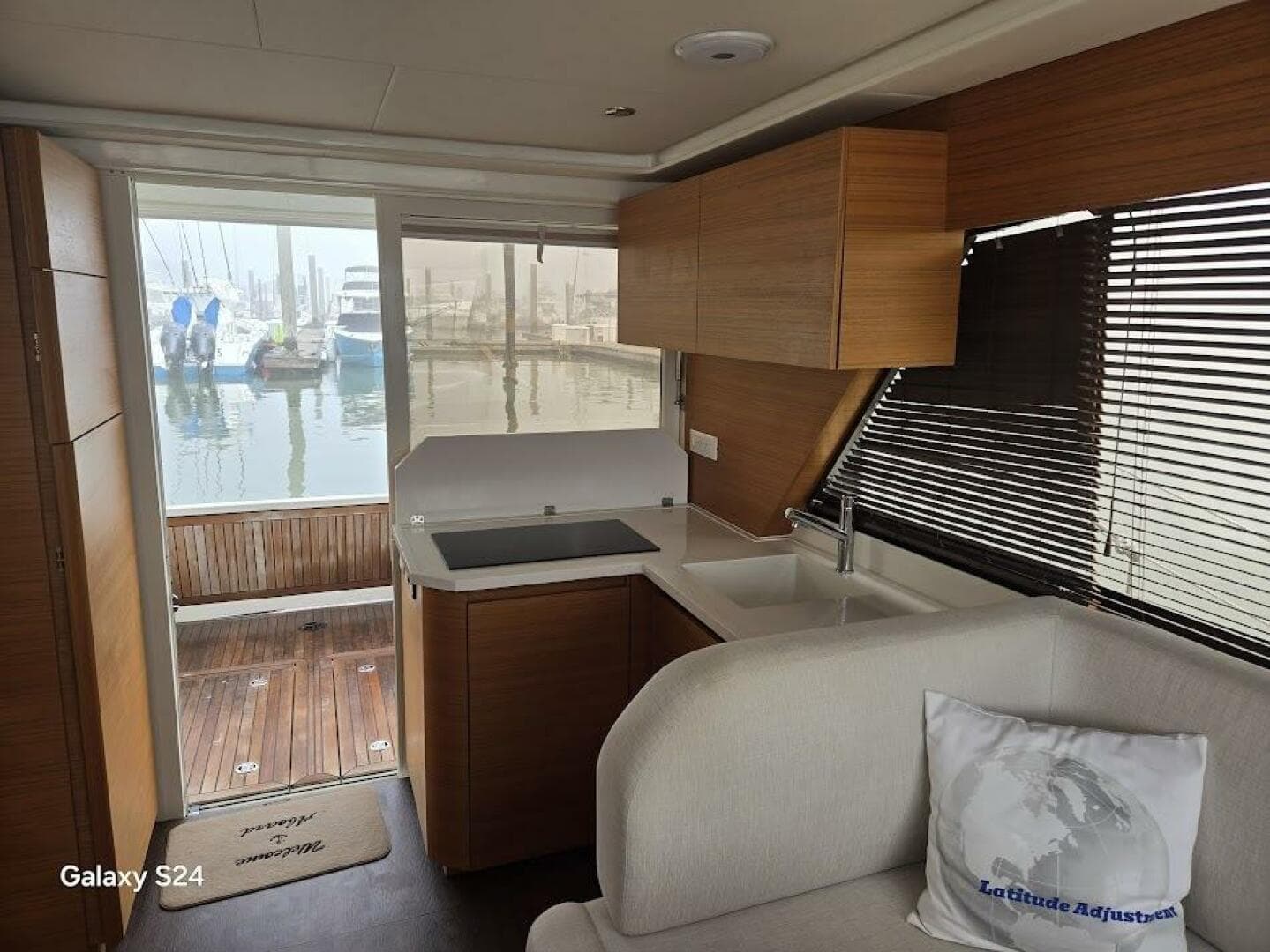 2022 Greenline 39 Hybrid — photo 21