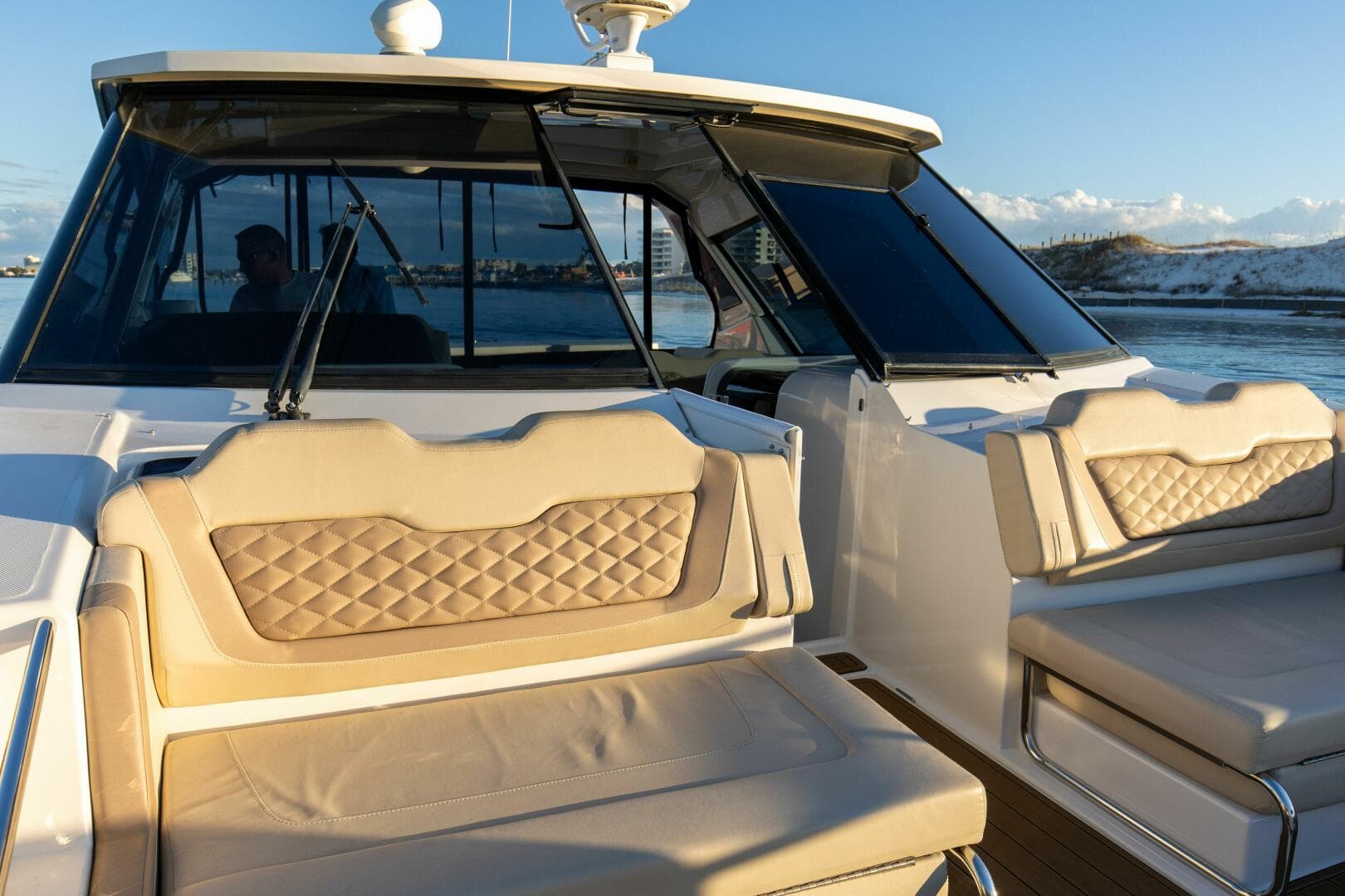 2018 Aquila 36 Power Cat — photo 15