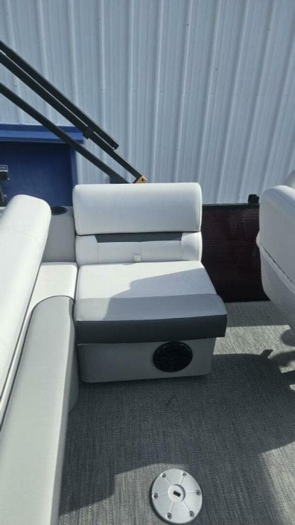2024 Godfrey Sweetwater 2286 — photo 13