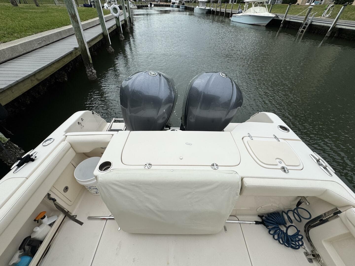 2021 Grady-White Freedom 285 — photo 35