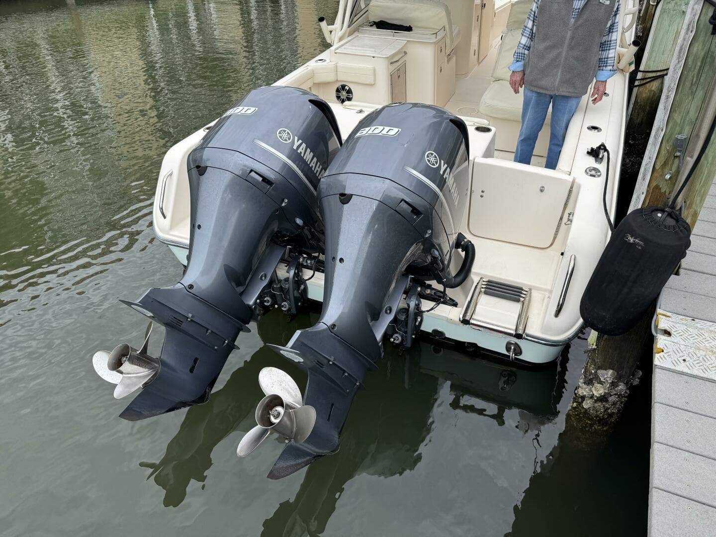 2021 Grady-White Freedom 285 — photo 37