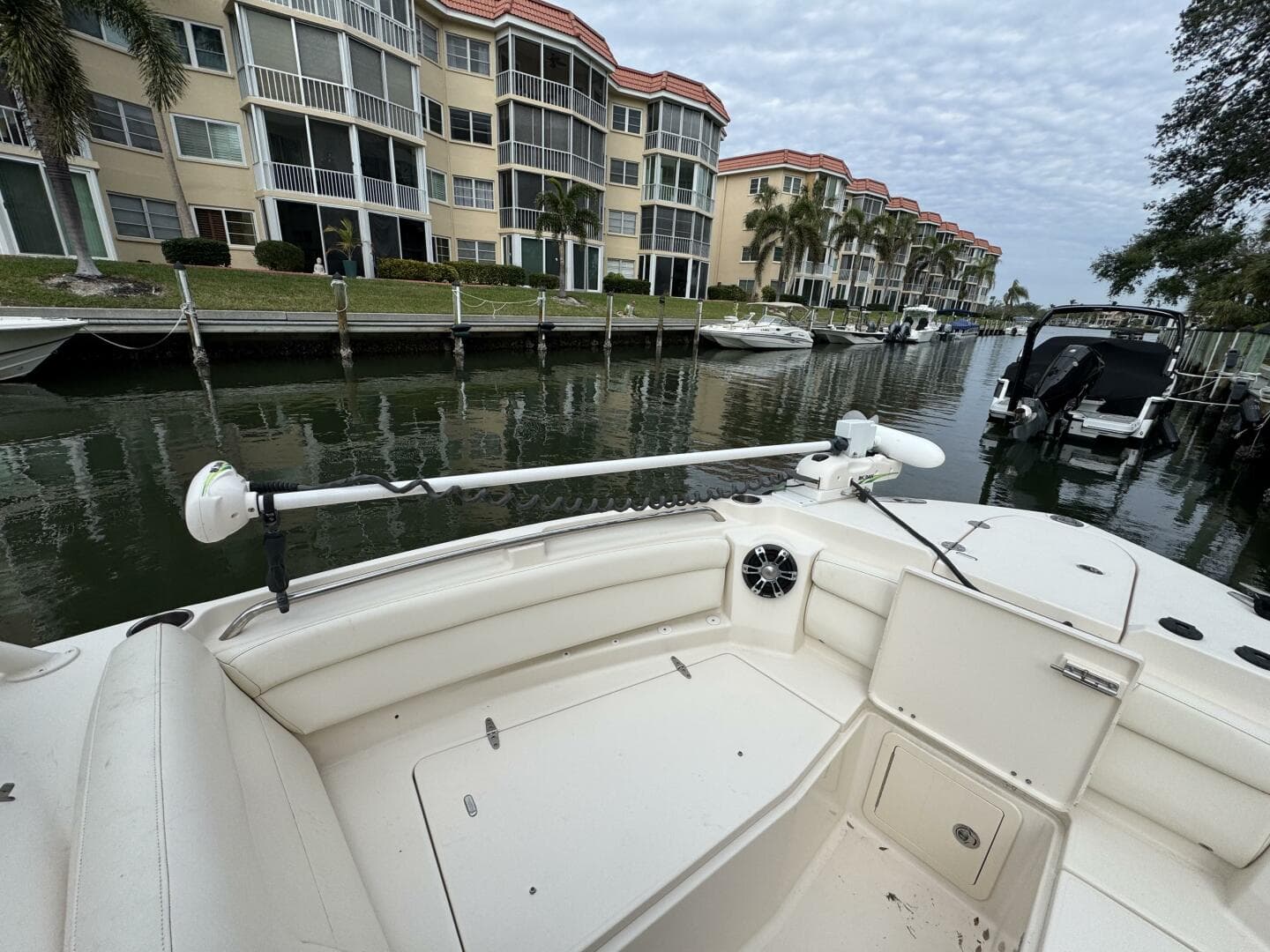 2021 Grady-White Freedom 285 — photo 12