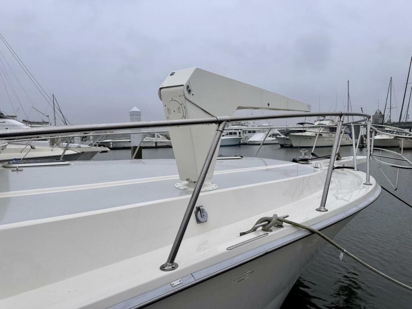 1989 Viking 44 — photo 3