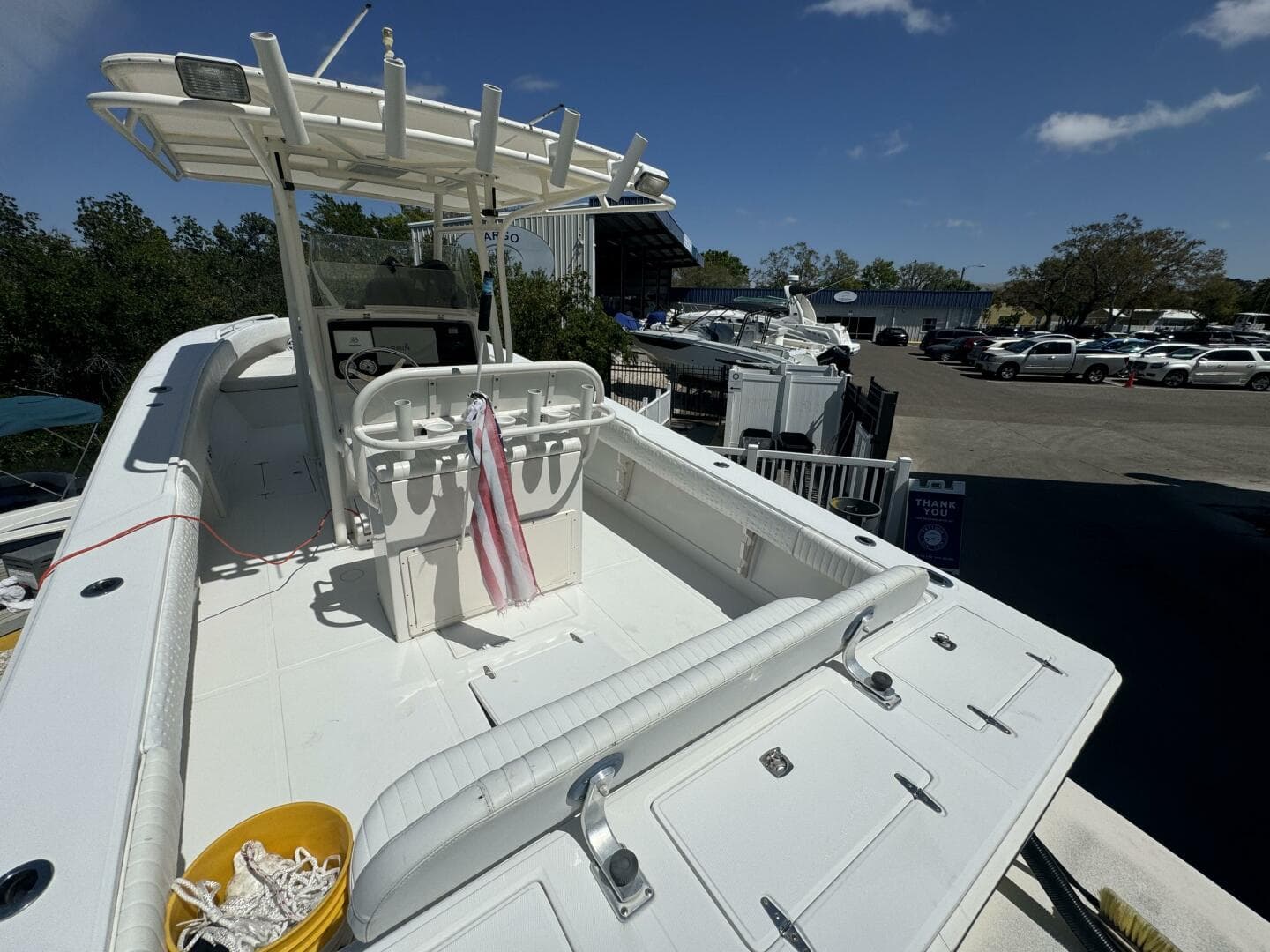 2006 Jupiter 31 CC Forward Seating — photo 16