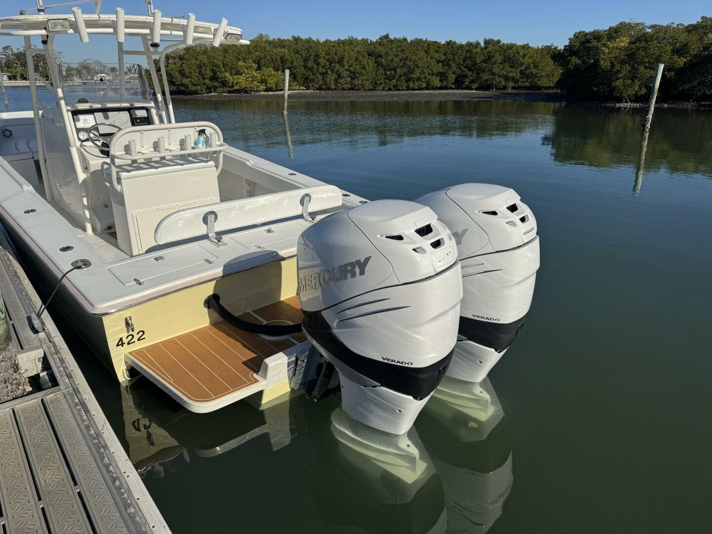 2006 Jupiter 31 CC Forward Seating — photo 13