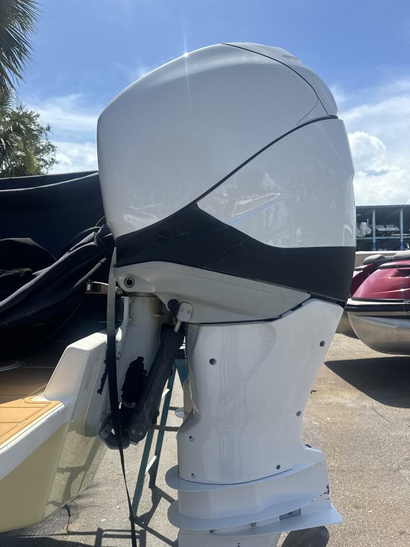 2006 Jupiter 31 CC Forward Seating — photo 10